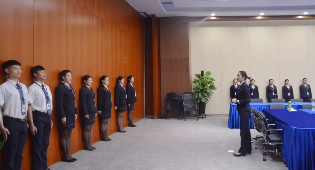廣電城市服務(wù) 以禮潤(rùn)心，點(diǎn)亮規(guī)劃展覽“新顏值”_員工服務(wù)禮儀培訓(xùn)紀(jì)實(shí)